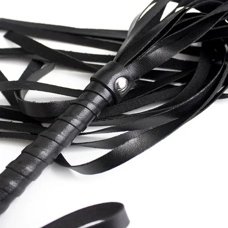 BDSM bondage set with flogger and eye mask - thumbnail 4