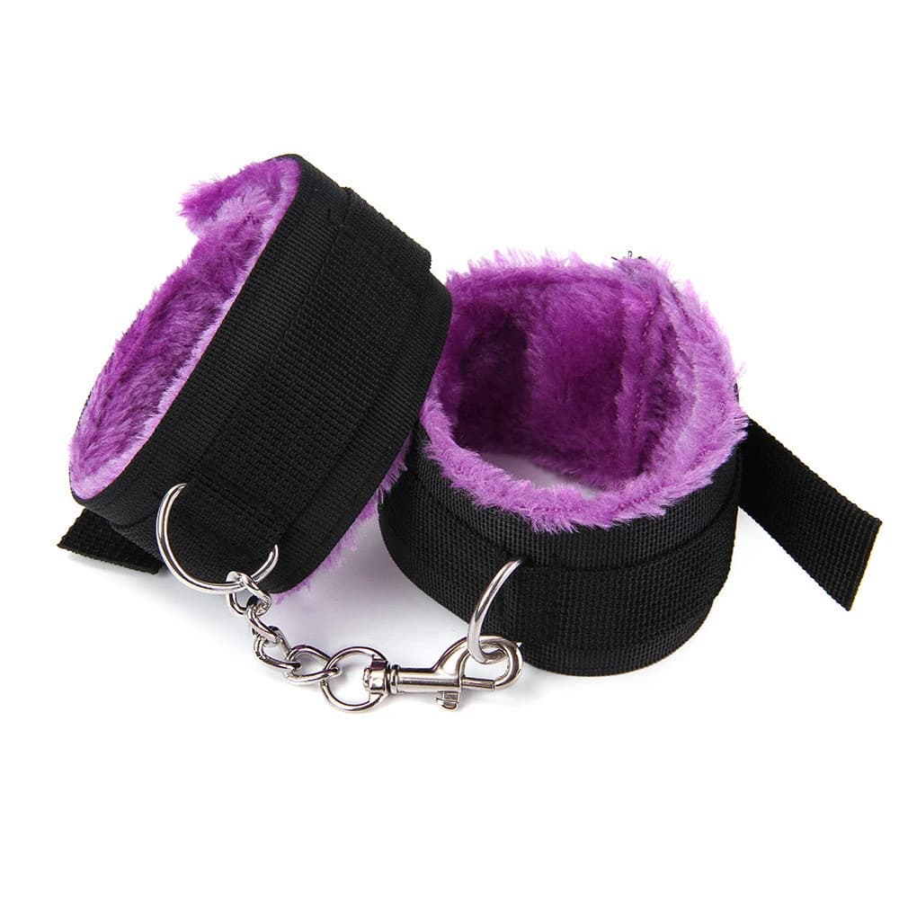 Adjustable plush bondage cuffs for couples - thumbnail 4