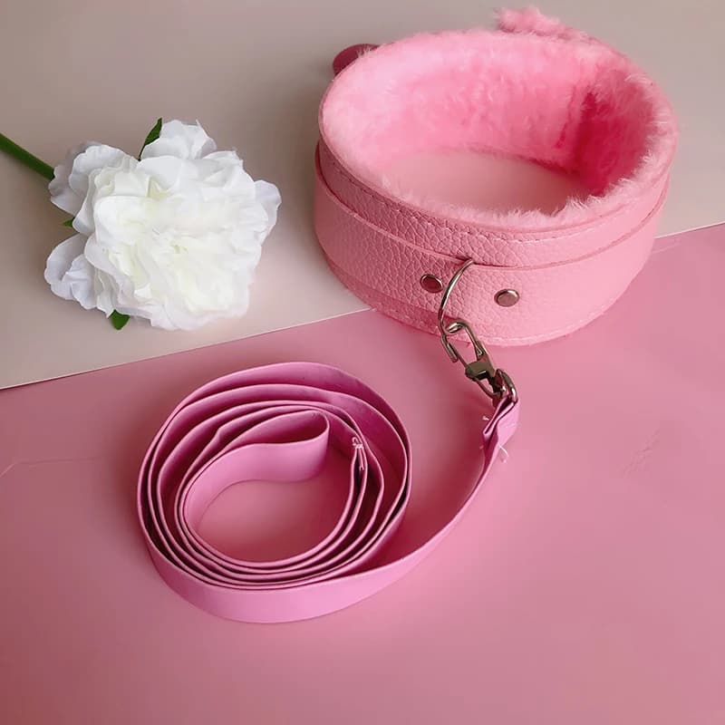 Comprehensive bondage restraint set with adjustable leather accessories - thumbnail 3