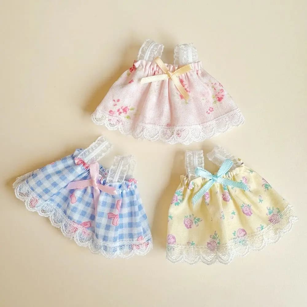 Lovely fabric clothes for small cotton dolls - thumbnail 2